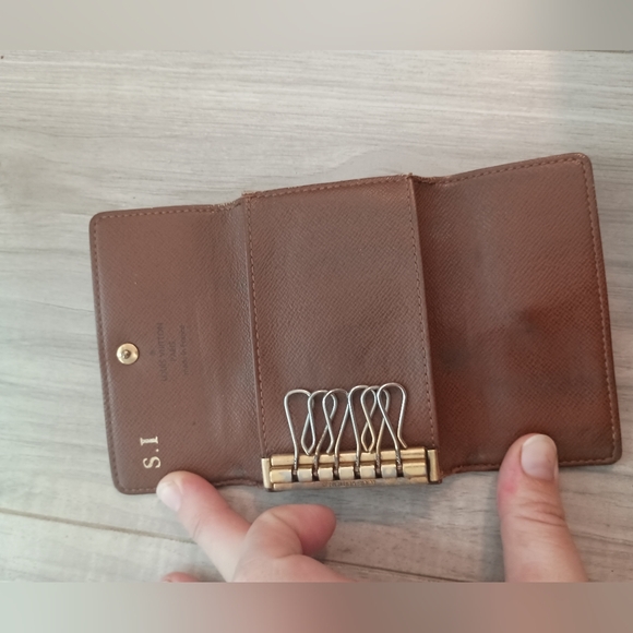 LOUIS VUITTON key holder monogram  canvas Authentic - Picture 5 of 9